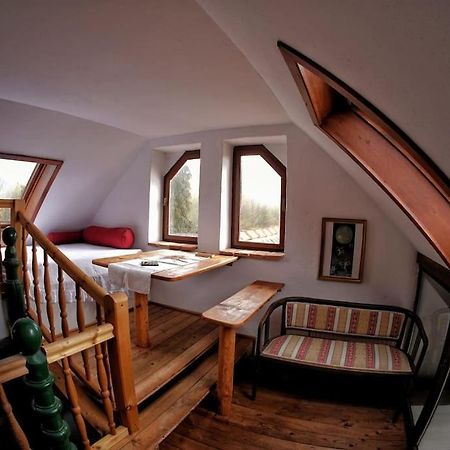 Stilvolles Landhaus Im Dreilaendereck Felsoszolnok Exterior photo